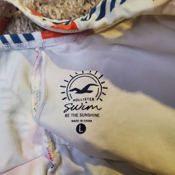 Women's Tropical Bathing Suit Top - Picture 3 of 3